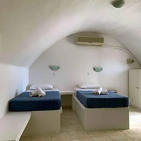 Mg Boutique Hotel Perissa (Santorini)